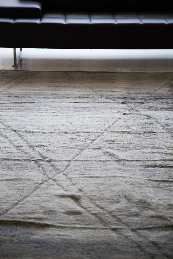 Modern Rug Image 13469 Vintage Moroccan Middle Atlas Tribe Berber Rug