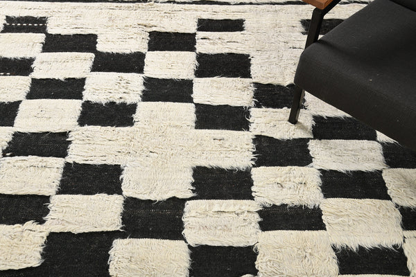 Modern Rug Image 10182 Sirocco, Haute Bohemian