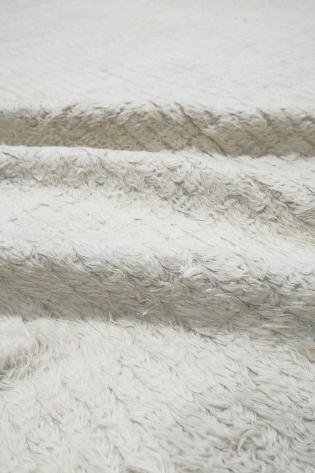 Fohn, Haute Bohemian, Ivory