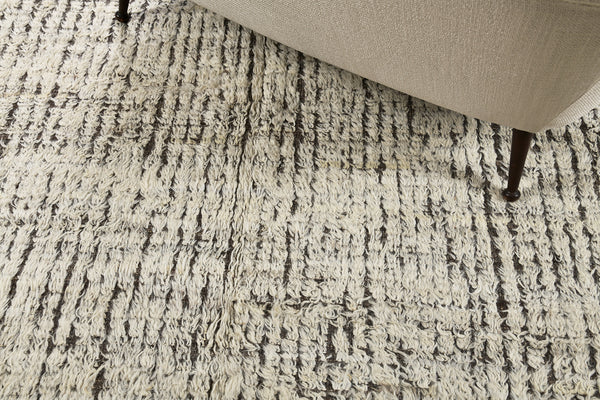 Modern Rug Image 4283 Fohn, Haute Bohemian