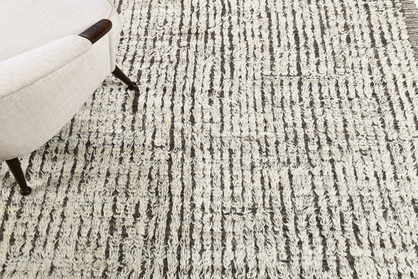 Modern Rug Image 4282 Fohn, Haute Bohemian