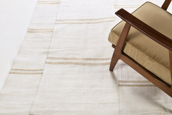 Vintage Anatolian Turkish Flat Weave Kilim - flat-weave kilim, hand-knotted in Turkey - detailed border and fringe [#13]