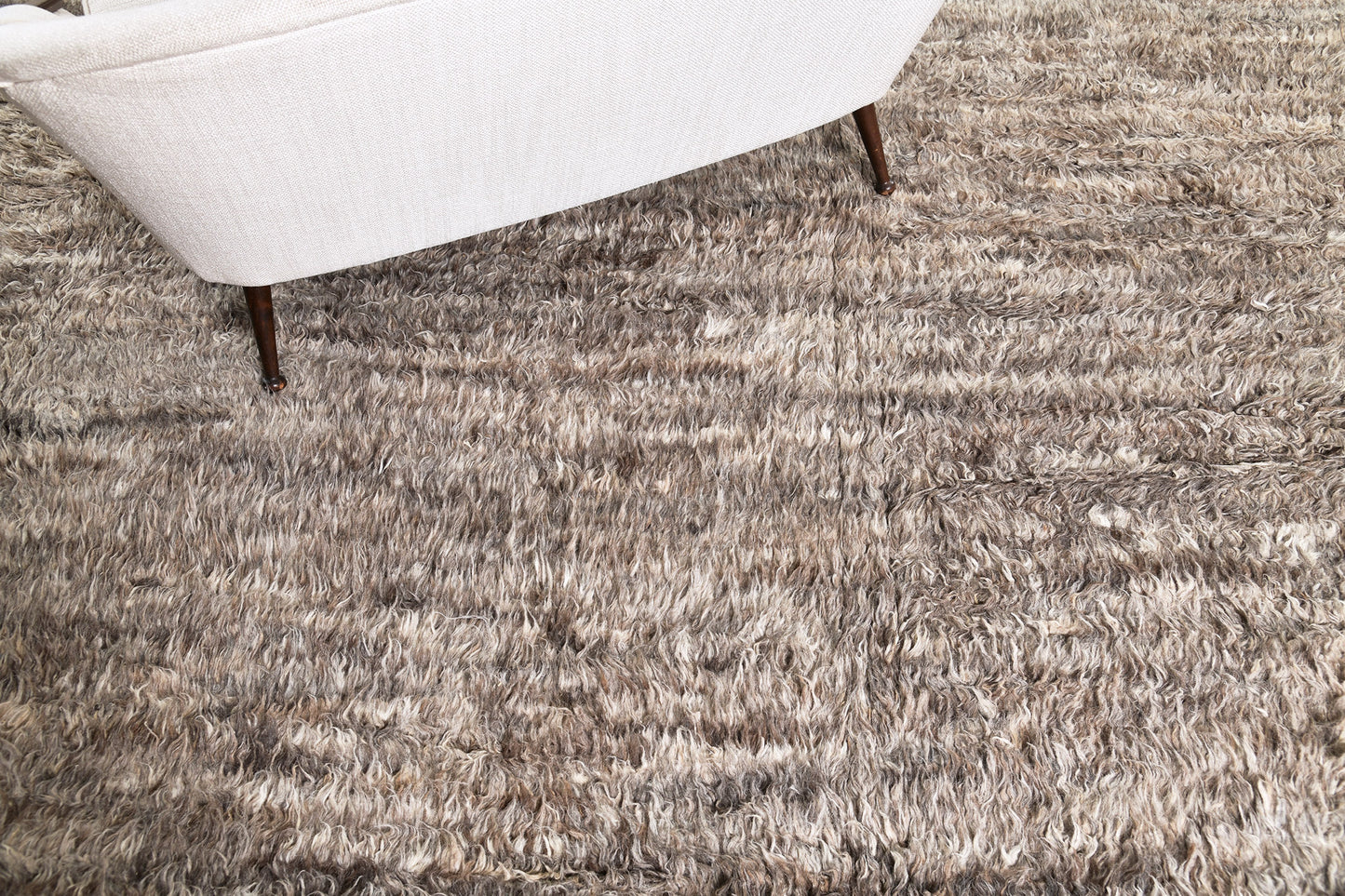 Modern Rug Image 4867 Gregale, Haute Bohemian