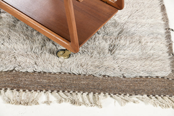 Modern Rug Image 2330 Camrus Trail, Haute Bohemian