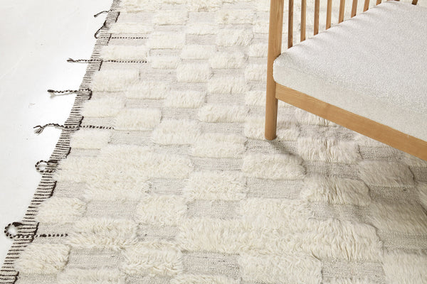 Modern Rug Image 10168 Sirocco, Haute Bohemian
