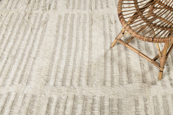 Modern Rug Image 1892 Beshabar, Haute Bohemian