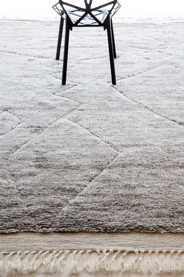Modern Rug Image 8325 Morus, Atlas Collection