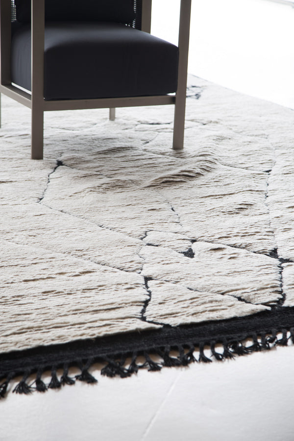 Modern Rug Image 12087 Tussah, Atlas Collection