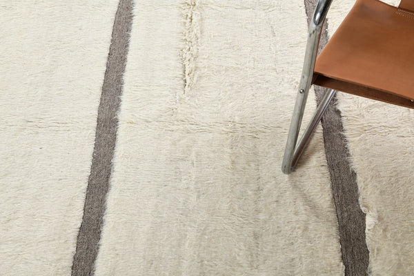 Modern Rug Image 1665 Bayamo, Haute Bohemian