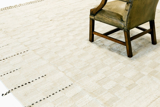 Sirocco, Haute Bohemian, Ivory - close-up of weave texture and pile