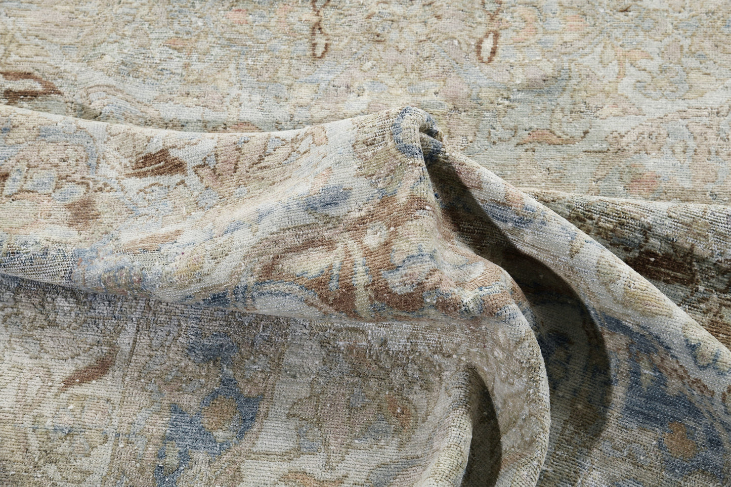 Vintage Persian Hamedan 29236 - close-up of weave texture and pile