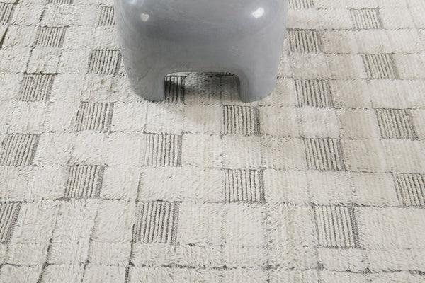 Modern Rug Image 5103 Heron, Sandpiper Collection