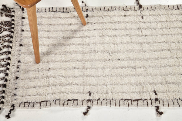 Modern Rug Image 4337 Fohn, Haute Bohemian