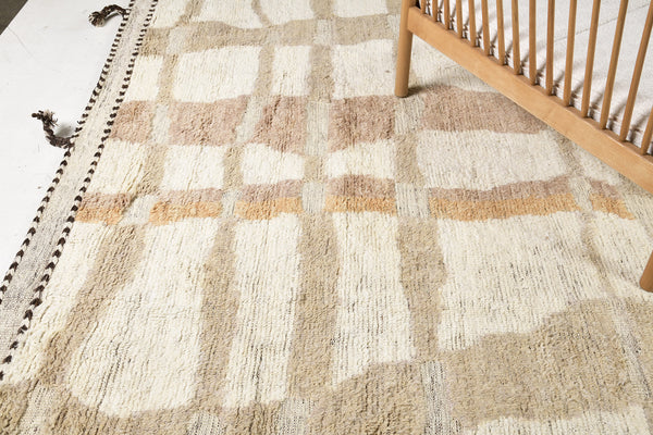 Modern Rug Image 4771 Gley, Atlas Collection