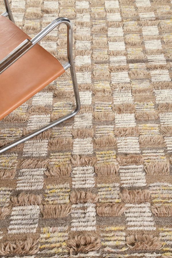 Modern Rug Image 593 Amia, Sahara Collection
