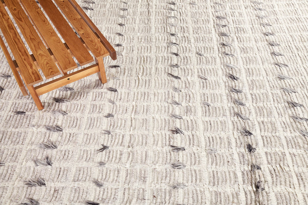 Modern Rug Image 664 Amihan, Sahara Collection 28083