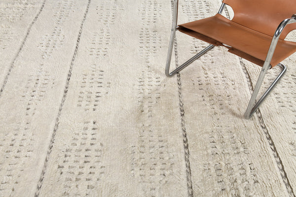 Spoonbill, Sandpiper Collection, Ivory - close-up of weave texture and pile