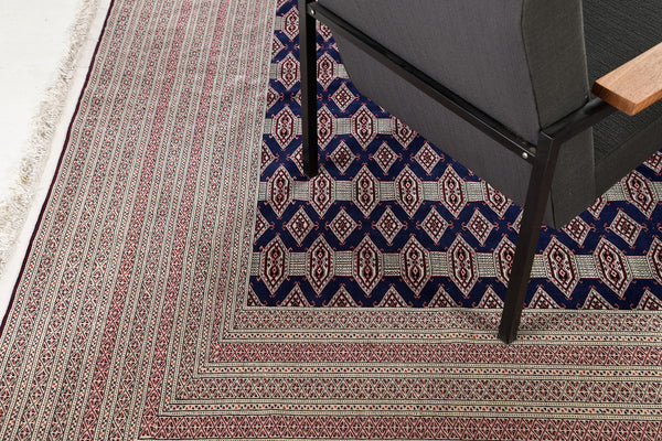Pakistani Bokhara - close-up of weave texture and pile