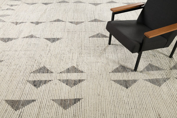 Modern Rug Image 4690 Gimbrala, Haute Bohemian