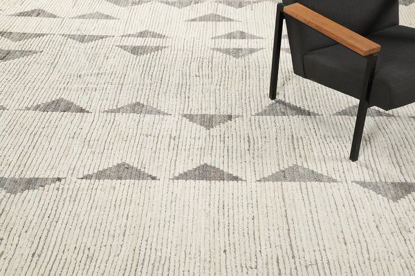 Modern Rug Image 4689 Gimbrala, Haute Bohemian