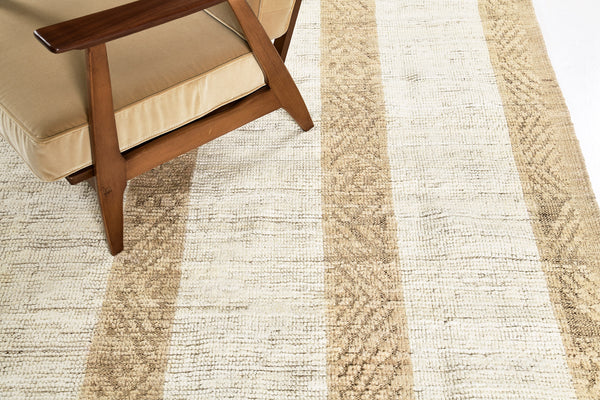 Modern Rug Image 564 Amastan, Nomad Collection