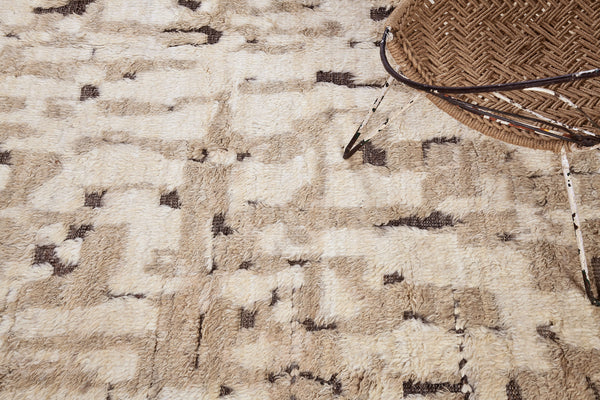 Deverpa, Atlas Collection, Gray Wheat - close-up of weave texture and pile