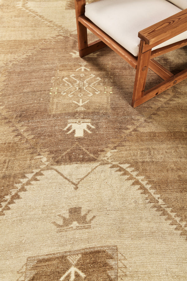 Vintage Turkish Kars Runner - narrow runner, hand-knotted in Turkey - detailed border and fringe [#4]