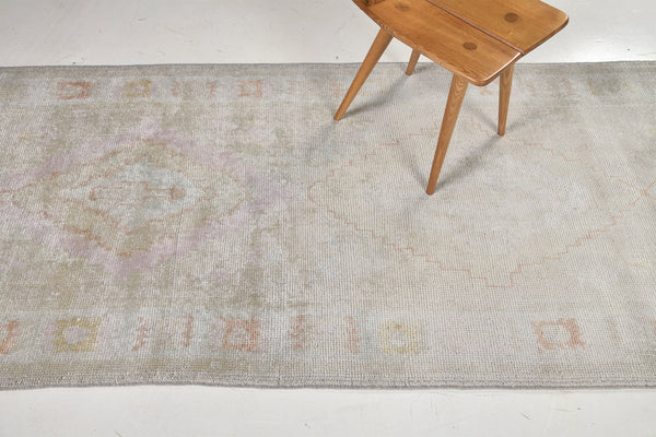 Vintage Turkish Oushak Runner - hand-knotted in Turkey - close-up of weave texture and pile [#1]