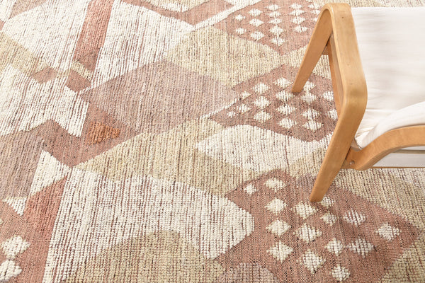 Modern Rug Image 9903 Seemorgh, Nomad Collection