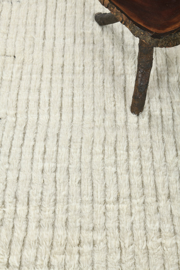 Modern Rug Image 4344 Fohn, Haute Bohemian