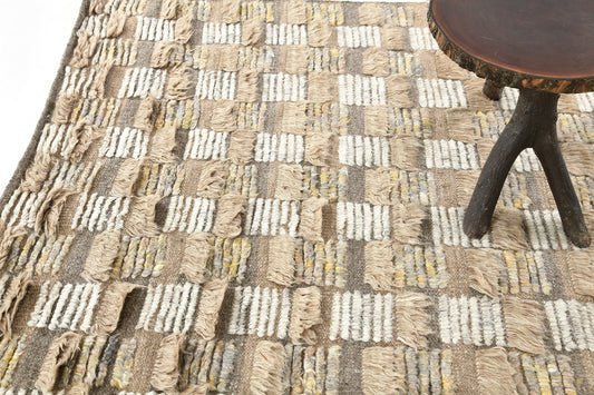 Modern Rug Image 3335 Amia, Sahara Collection