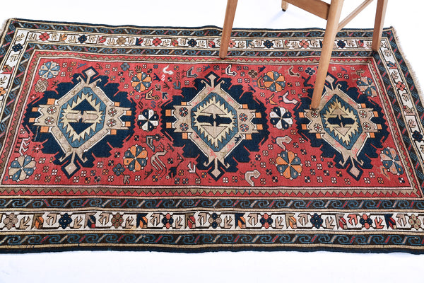 Antique Caucasian Darband - detailed border and fringe