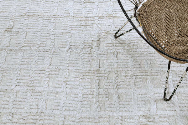Mani, Sahara Collection, White - close-up of weave texture and pile [#1]