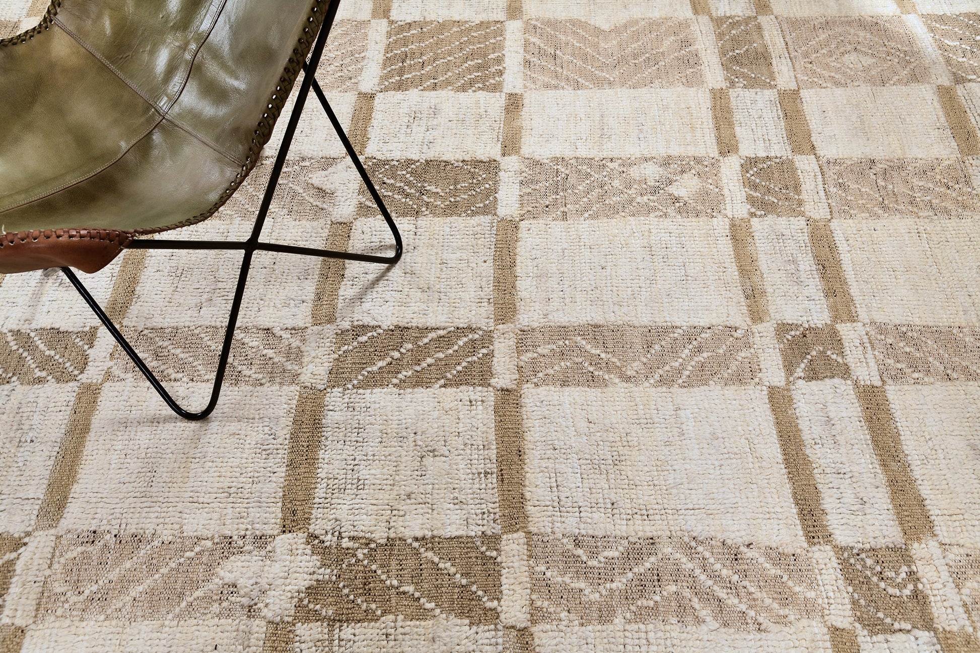 Tavsot Gallery Size, Nomad Collection, Natural Ivory - oversized gallery size - overhead flat lay view