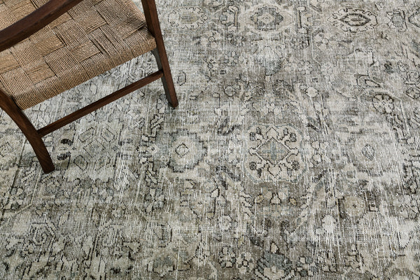 Antique Persian Mahal - close-up of weave texture and pile [#2]