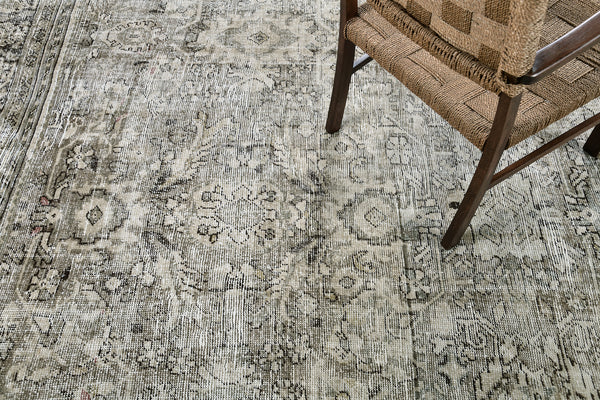 Antique Persian Mahal - detailed border and fringe [#2]