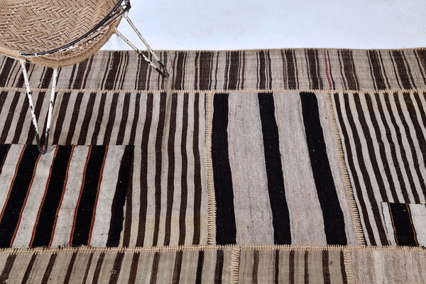 Antique Persian Ghashghaei Kilim Runner - flat-weave kilim - close-up of weave texture and pile [#2]