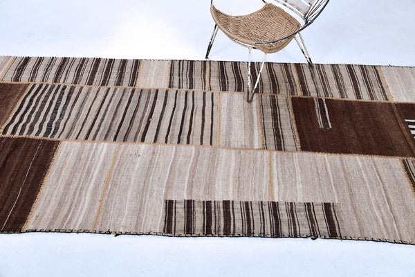 Antique Persian Ghashghaei Kilim Runner - flat-weave kilim - close-up of weave texture and pile [#5]