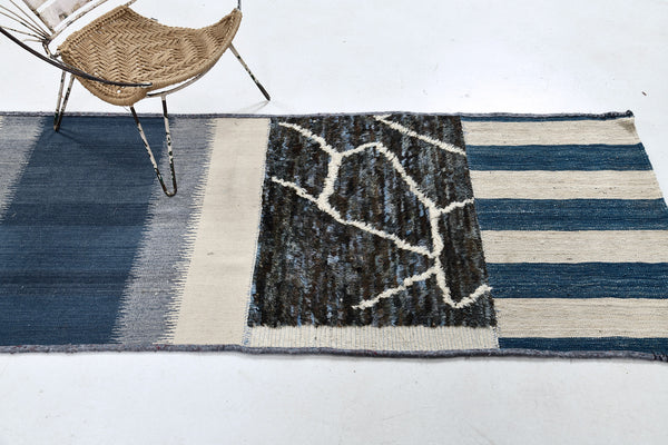 Persian Ghashghaei Kilim Runner - flat-weave kilim - detailed border and fringe