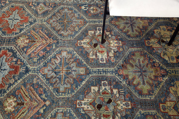 Antique Persian Bakhtiar - detailed border and fringe