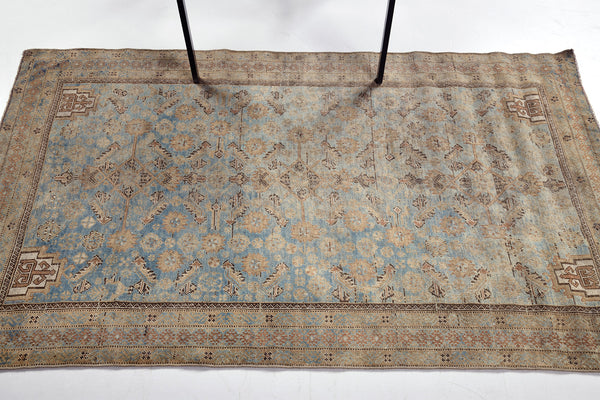 Antique Persian Ghashgaei - detailed border and fringe