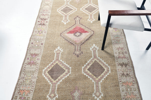 Vintage Turkish Kars Runner - narrow runner, hand-knotted in Turkey - close-up of weave texture and pile [#7]