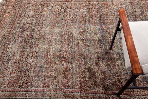 Antique Persian Mahal - close-up of weave texture and pile [#7]