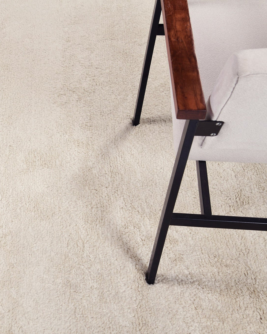 Semi Shaggy Silt, Loam Collection, Ivory - one-of-a-kind handmade area rug