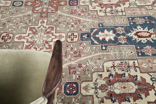 Antique Turkish Hereke - hand-knotted in Turkey - detailed border and fringe [#2]