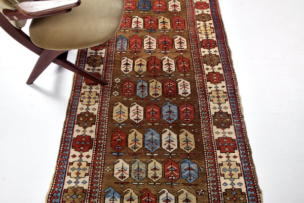 Antique Persian Sarab Runner - narrow runner - close-up of weave texture and pile