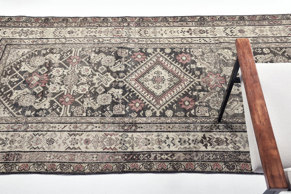 Antique Persian Malayer - detailed border and fringe [#10]