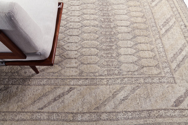 Koshake, Domcile Collection - detailed border and fringe