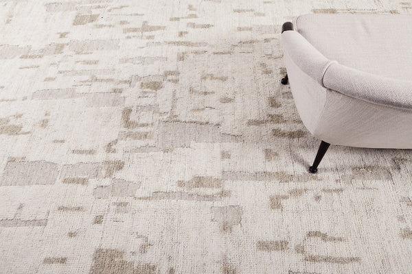 Ayrad, Atlas Collection, Ivory Natural - styled in room setting