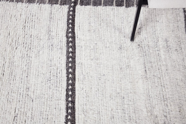 Westerlies Runner, Haute Bohemian, Ivory Charcoal - narrow runner - close-up of weave texture and pile [#2]